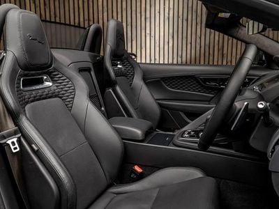 Usado Jaguar F-Type R 2023 Cinzento Cabrios