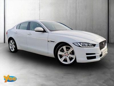 Used Jaguar XE Portfolio 180 HP (132 kW) 2015 White Sedan