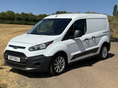 Used Ford Transit Connect 2017 White MPV