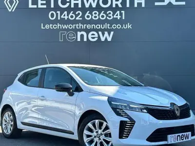 Used Renault Clio Evolution 90 HP (66 kW) 2024 White Hatchback