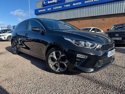 Used Kia Ceed 114 HP (83 kW) 2019 Black Hatchback