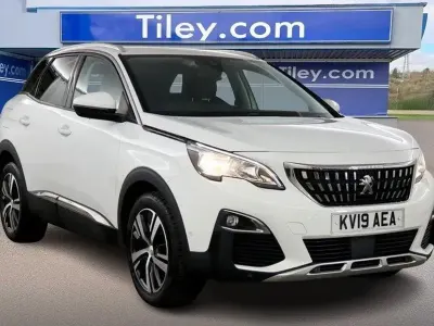 Used Peugeot 3008 Allure 130 HP (95 kW) 2019 White SUV