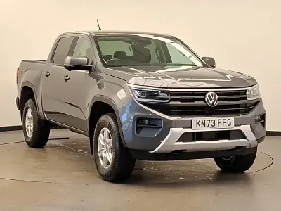 Begagnad VW Amarok Life 2023 Grå Pickup