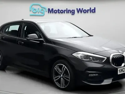 Used BMW 118 Sport Line 136 HP (100 kW) 2023 Black Hatchback