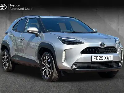 Used Toyota Yaris Cross Design 114 HP (83 kW) 2025 Silver SUV