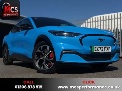 Begagnad Ford Mustang Extended Range 351 HK (258 kW) 2022 Blå SUV