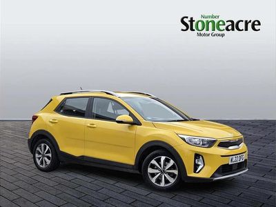 Used Kia Stonic 99 HP (72 kW) 2022 Yellow SUV