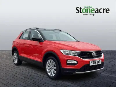Used VW T-Roc SE 150 HP (110 kW) 2019 Red SUV