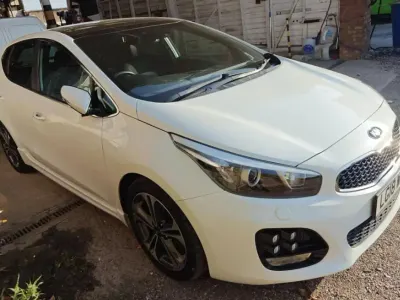 Used Kia Ceed GT-Line S 2018 White Hatchback