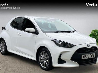 Used Toyota Yaris Hybrid 116 HP (85 kW) 2023 White Hatchback