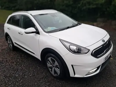 Used Kia Niro 2017 White SUV