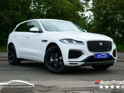 Usado Jaguar F-Pace R-Dynamic 404 HP (297 kW) 2022 Branco SUV