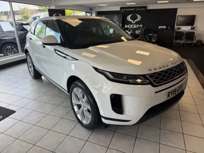 Used Land Rover Range Rover evoque SE 2019 Fuji white SUV