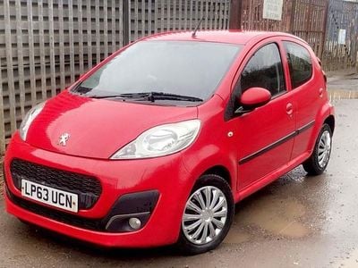 Used Peugeot 107 Active 67 HP (49 kW) 2014 Red Hatchback