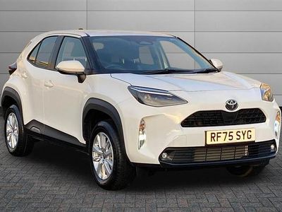 New Toyota Yaris Cross 116 HP (85 kW) 2025 White SUV