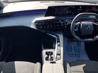 Peugeot e-3008
