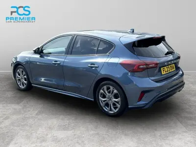 Used Ford Focus ST-Line 2023 Chrome blue (premium colour) Hatchback