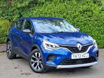 Usado Renault Captur Evolution 142 HP (104 kW) 2023 Azul SUV
