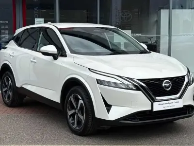 Used Nissan Qashqai N-Connecta 155 HP (114 kW) 2022 White SUV