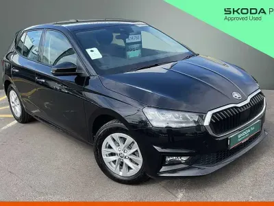 Usado Skoda 110 R Comfort 81 CV (59 kW) 2024 Negro Utilitario