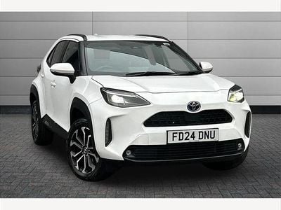 Used Toyota Yaris Cross Design 116 HP (85 kW) 2024 White SUV