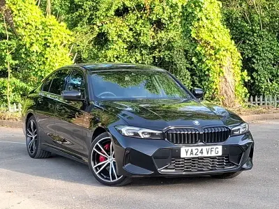 Begagnad BMW 320 M Sport 190 HK (139 kW) 2024 Svart Sedan