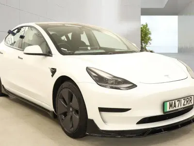 Used Tesla Model 3 Standard Range 208 kW (283 HP) 2021 White Sedan