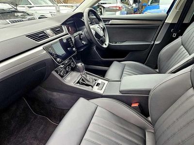 Used Skoda Superb SE L 150 HP (110 kW) 2023 Petrol blue metallic Hatchback