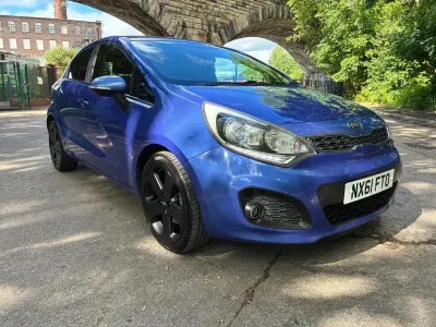 Used Kia Rio 109 HP (80 kW) 2012 Blue Hatchback