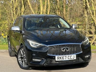 Infiniti Q30