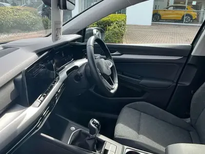 Used VW Golf VIII Life 130 HP (95 kW) 2023 Grey Hatchback
