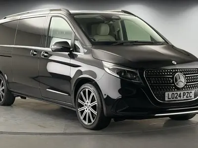 Używany Mercedes V220