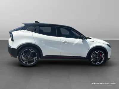 Used Alfa Romeo Junior Veloce 202 kW (276 HP) 2025 Black SUV