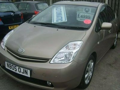 Used Toyota Prius 76 HP (55 kW) 2005 Hatchback