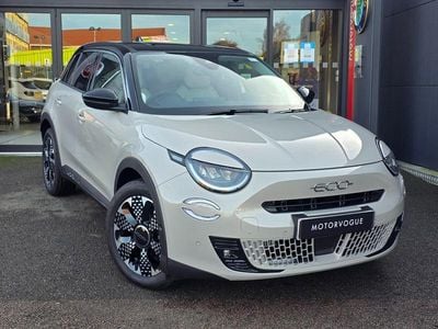 New 2025 Fiat 600 La Prima Hatchback | £22,998 (Fair price)