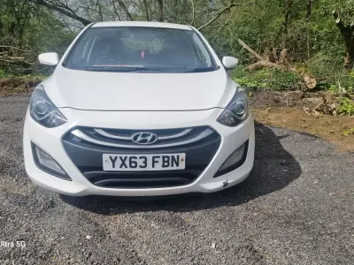 Used Hyundai i30 Active 108 HP (79 kW) 2013 White Hatchback