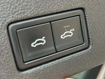 Used VW Touareg R-line 340 HP (250 kW) 2019 Grey SUV