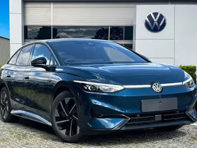 New VW ID.7 Pro 210 kW (286 HP) 2026 Blue Hatchback