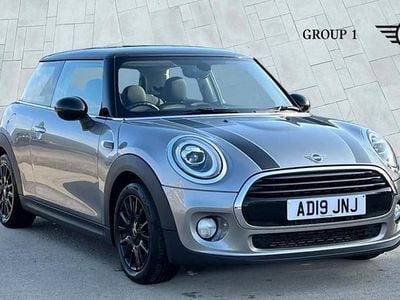 Used Mini Cooper Classic 136 HP (100 kW) 2019 Silver Hatchback