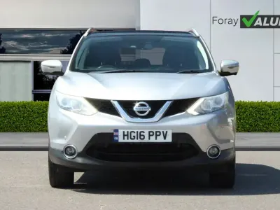 Used Nissan Qashqai N-Connecta 115 HP (84 kW) 2016 Silver SUV