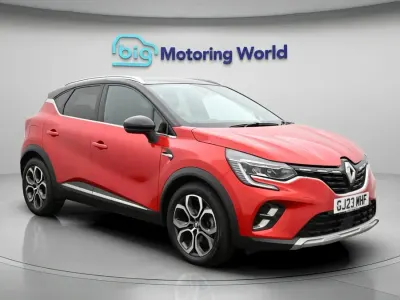 Usado Renault Captur Techno 143 CV (105 kW) 2023 Rojo SUV