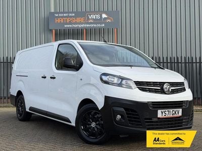 Used Vauxhall Vivaro S 145 HP (106 kW) 2021 White MPV