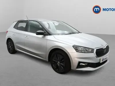 Używany Skoda Fabia Colour Edition 80 KM (58 kW) 2024 Srebrny Hatchback