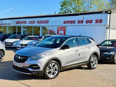 Second-hand Vauxhall Grandland X Sport 130 CP (95 kW) 2019 Gri SUV