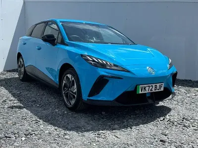 Used MG MG4 EV SE 50 kW (69 HP) 2022 Blue Hatchback