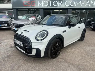 Used Mini Cooper S Premium 2023 White Hatchback