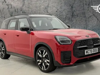 Używany Mini Countryman 215 KM (158 kW) 2025 Czerwony SUV