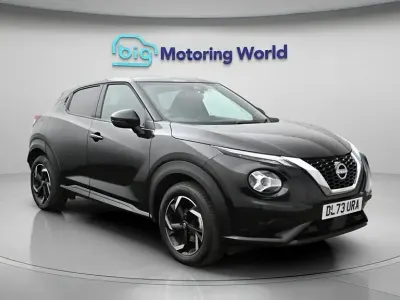 Usado Nissan Juke N-Connecta 114 HP (83 kW) 2023 Preto SUV
