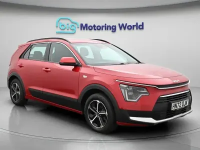 Używany Kia Niro 139 KM (102 kW) 2022 Czerwony SUV