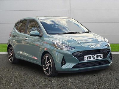 New Hyundai i10 Advanced 90 HP (66 kW) 2025 White Hatchback